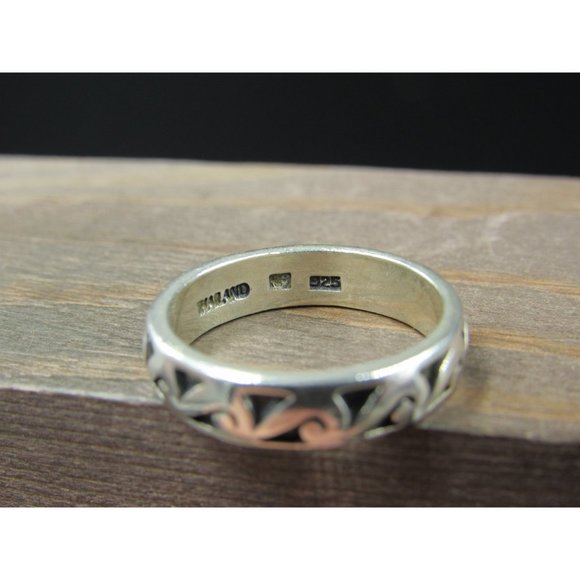 Size 7.75 Sterling Silver Solid Beach Waves Band Ring - Picture 3 of 6